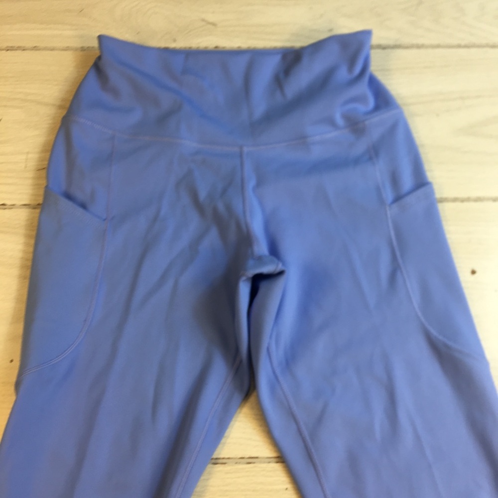 Nike Women's Dri Fit  High-Waisted M Leggings with Pockets Purples NWOT